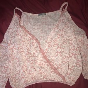 open shoulder top 💖